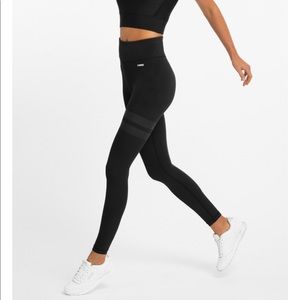 Stronger Etna Leggings